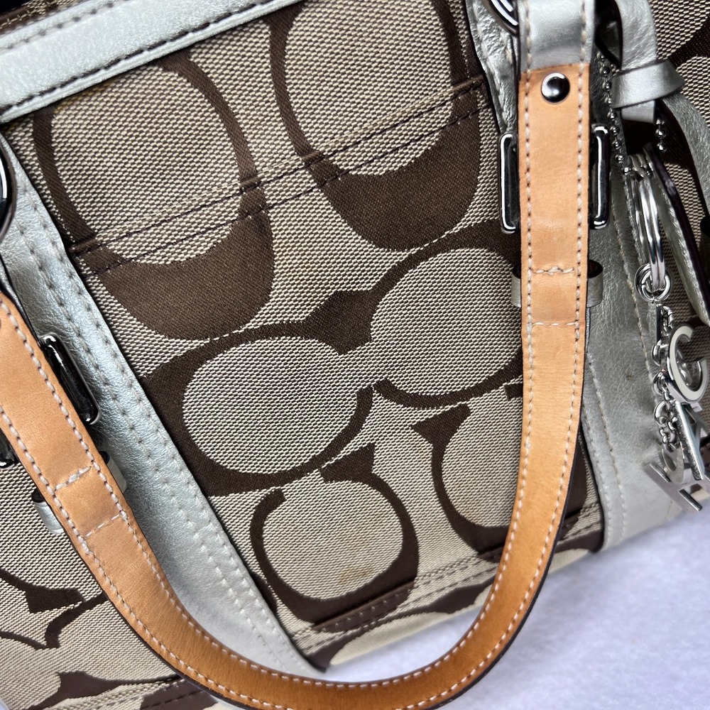 COACH Signature C Khaki White Gallery Tote Purse w/ Charms EUC - Picture 3 of 14
